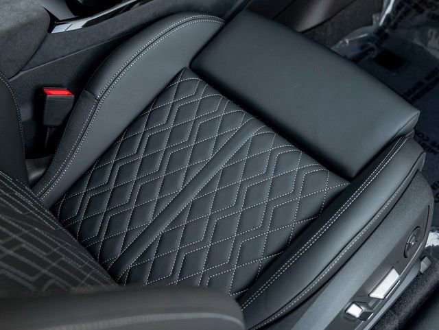 New 2025 Audi SQ6 e-tron Prestige image 29