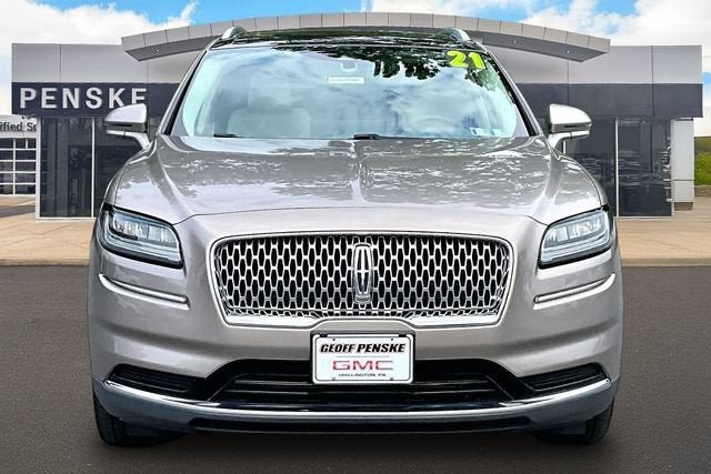 Used 2021 Lincoln Nautilus Reserve AWD/4WD image 3