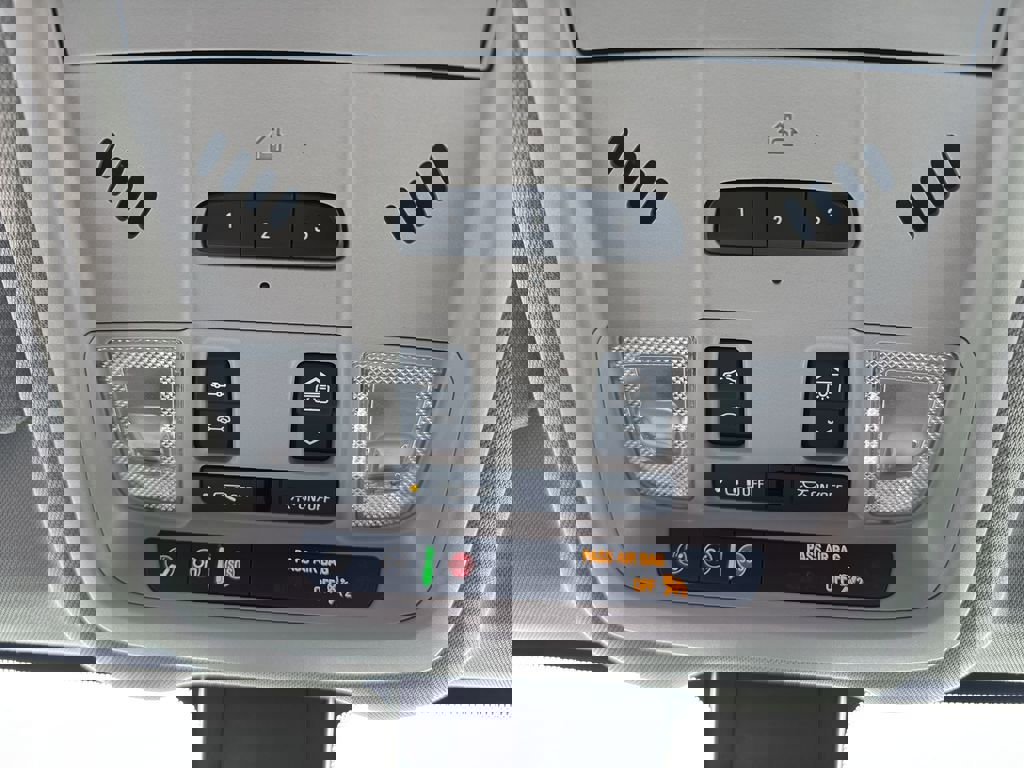 Certified 2023 Chevrolet Equinox Premier image 34