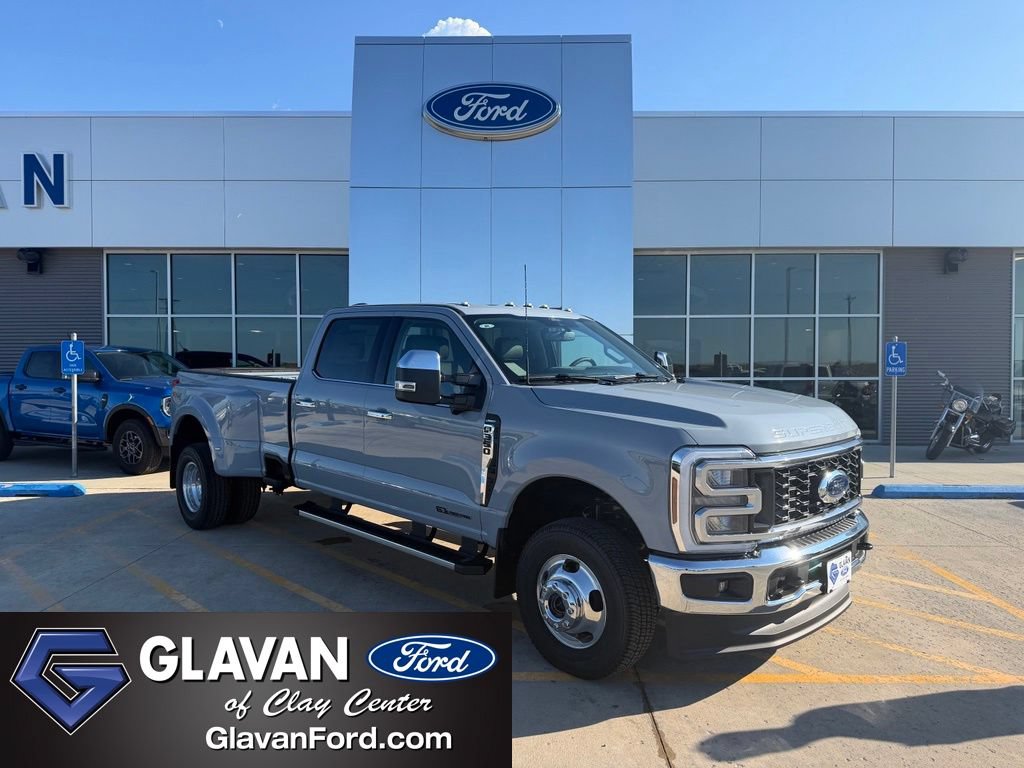 New 2026 Ford F350 Lariat w/ Chrome Package