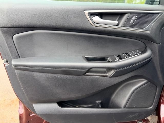 Used 2019 Ford Edge SEL w/ Equipment Group 201A AWD/4WD image 19