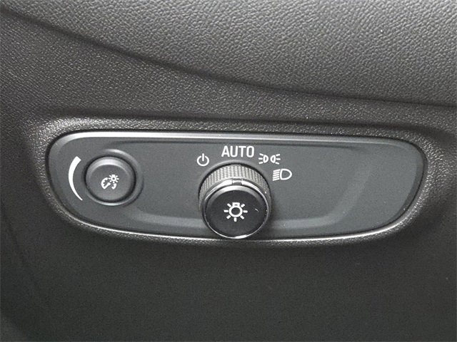 Used 2023 Chevrolet Equinox RS w/ LPO, Floor Liner Package image 12