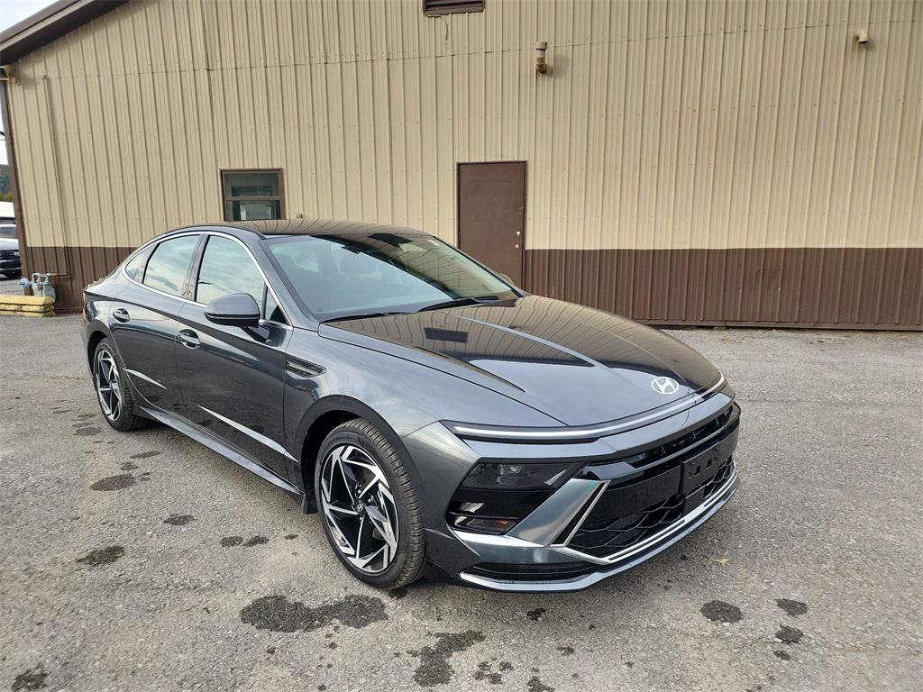New 2026 Hyundai Sonata SEL image 1