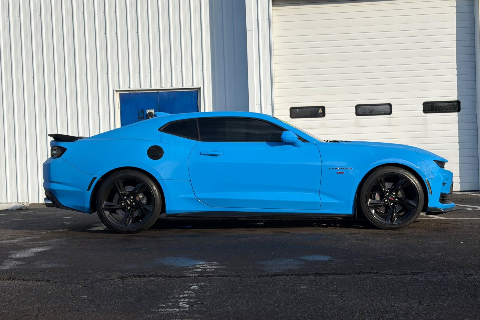 Used 2022 Chevrolet Camaro SS RWD image 3