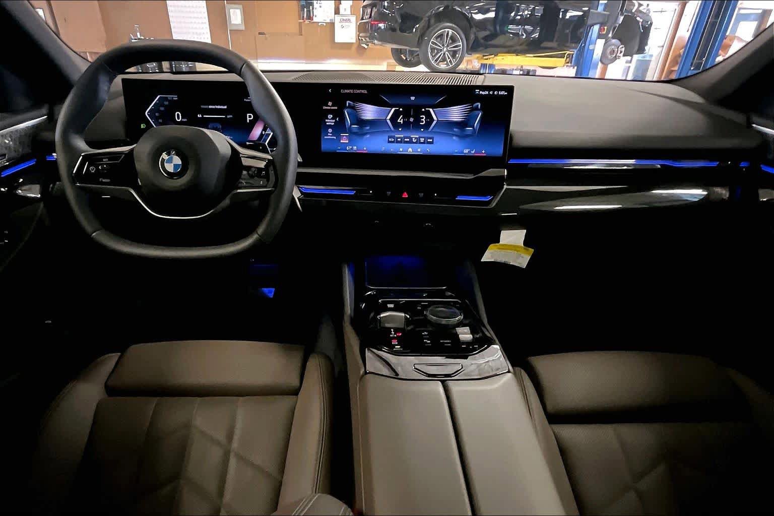 Certified 2025 BMW 530i RWD image 12