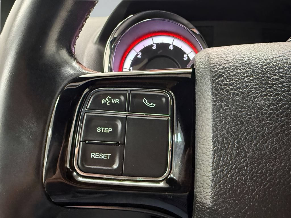 Used 2019 Dodge Grand Caravan SXT FWD image 18