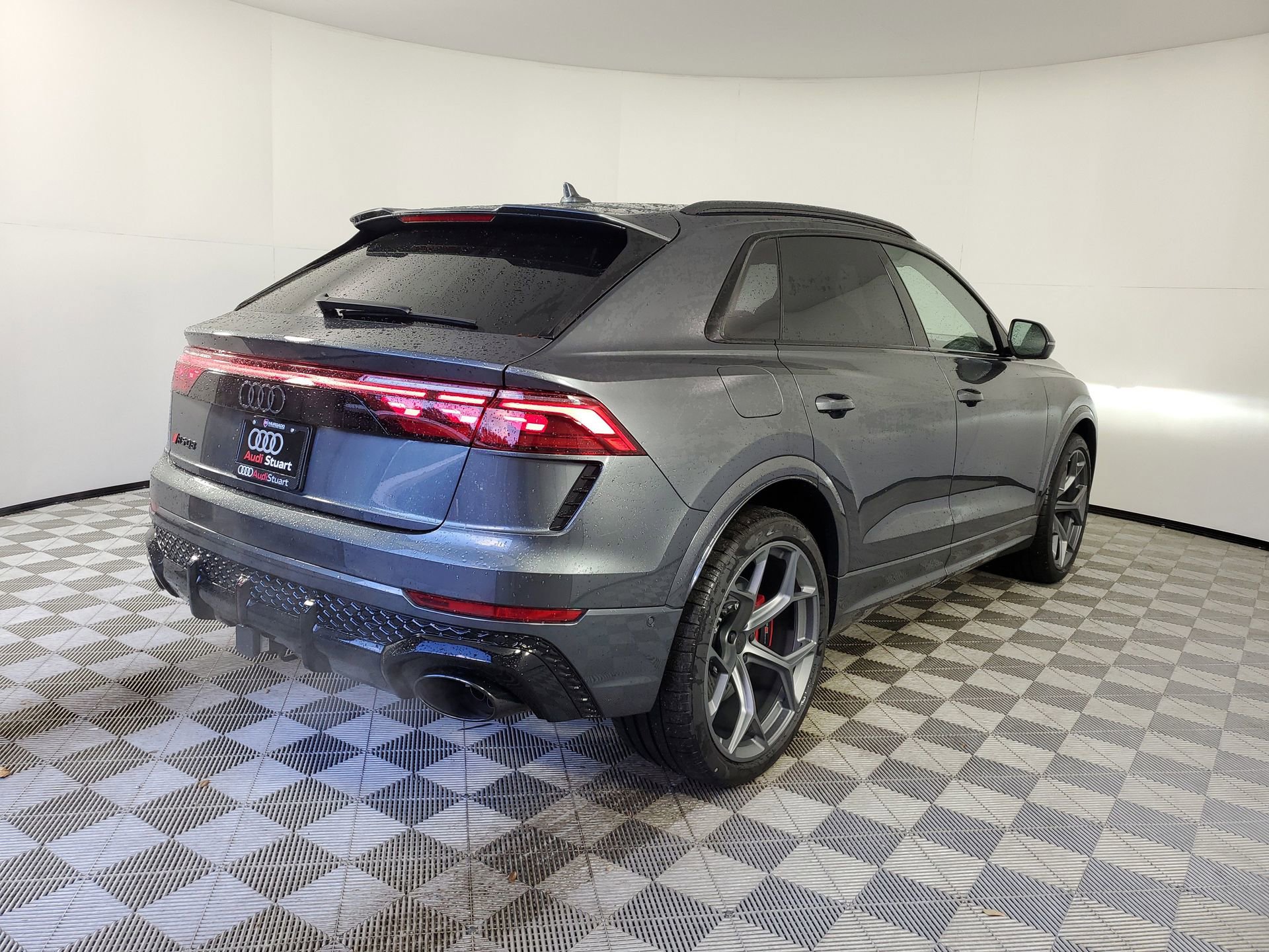 New 2026 Audi RS Q8 performance image 10