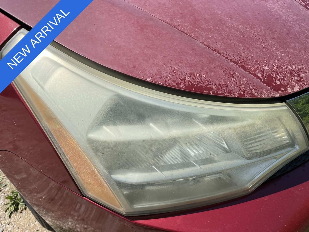 Used 2009 Ford Focus SE FWD image 9
