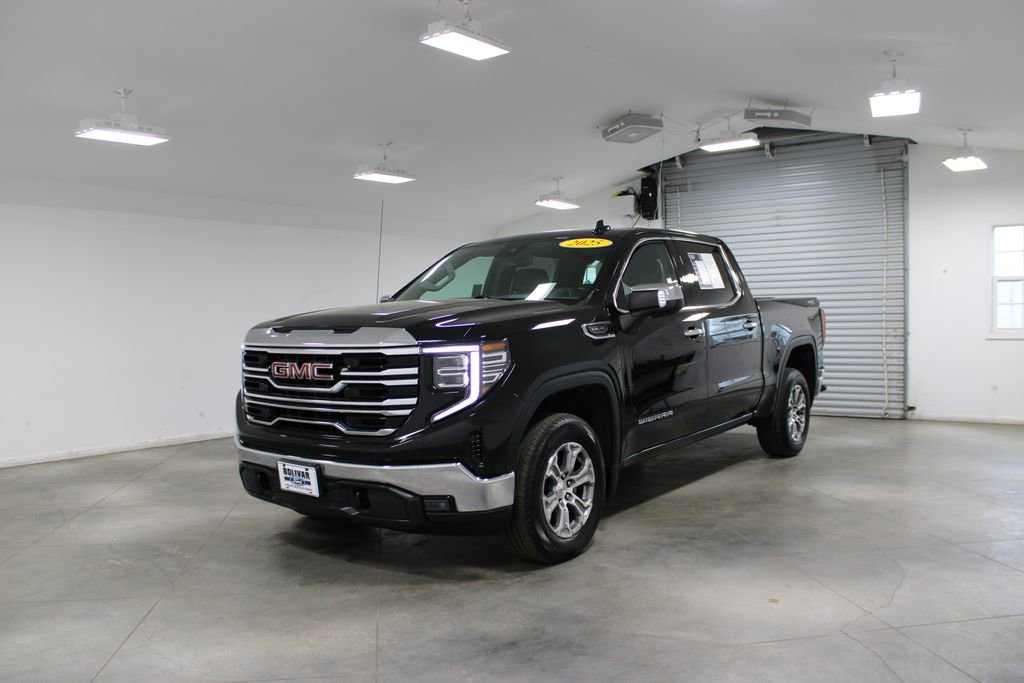Used 2025 GMC Sierra 1500 SLT image 4