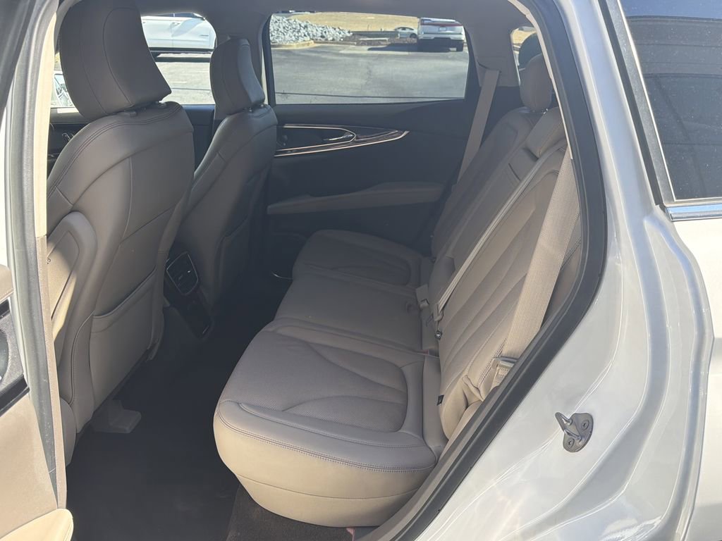 Used 2022 Lincoln Nautilus Reserve w/ Equipment Group 201A image 21