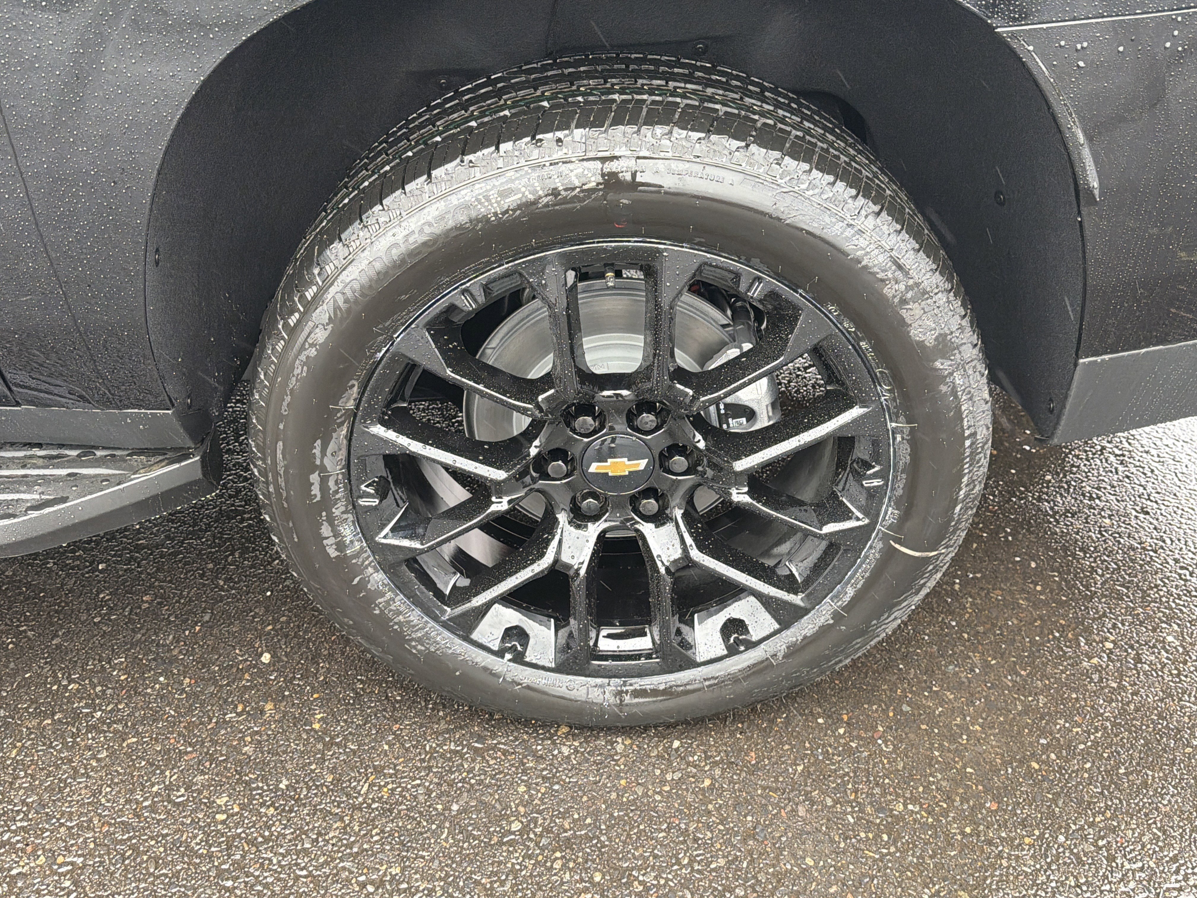 New 2026 Chevrolet Suburban Premier image 24