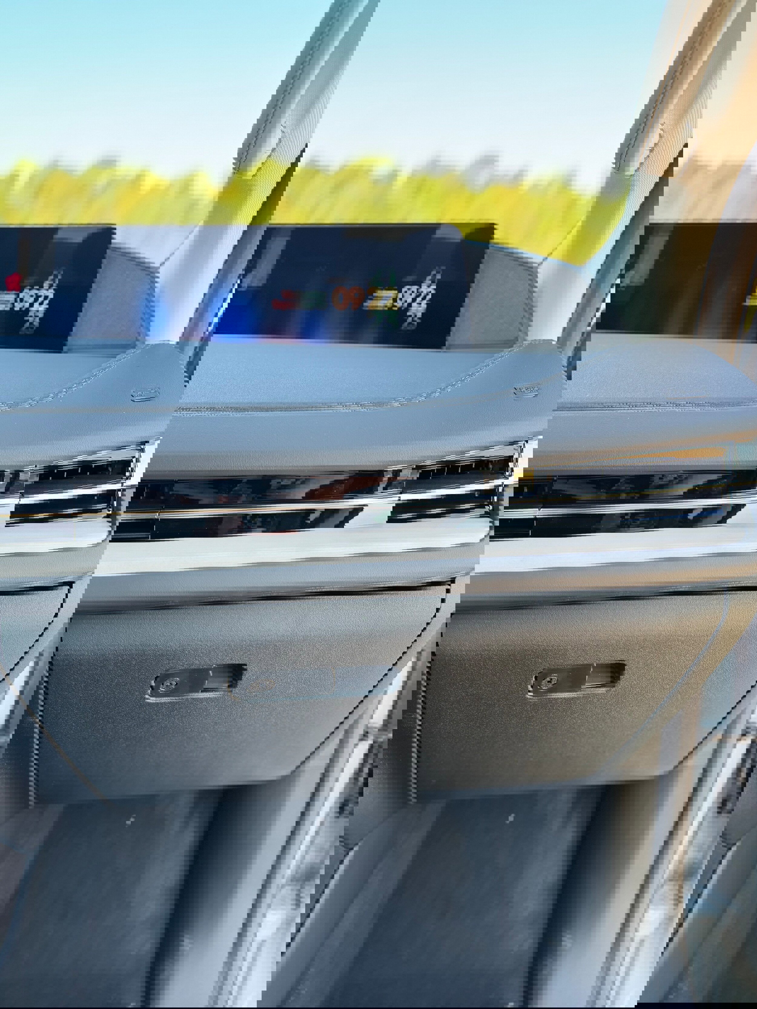 New 2025 Lincoln Navigator L Reserve image 51