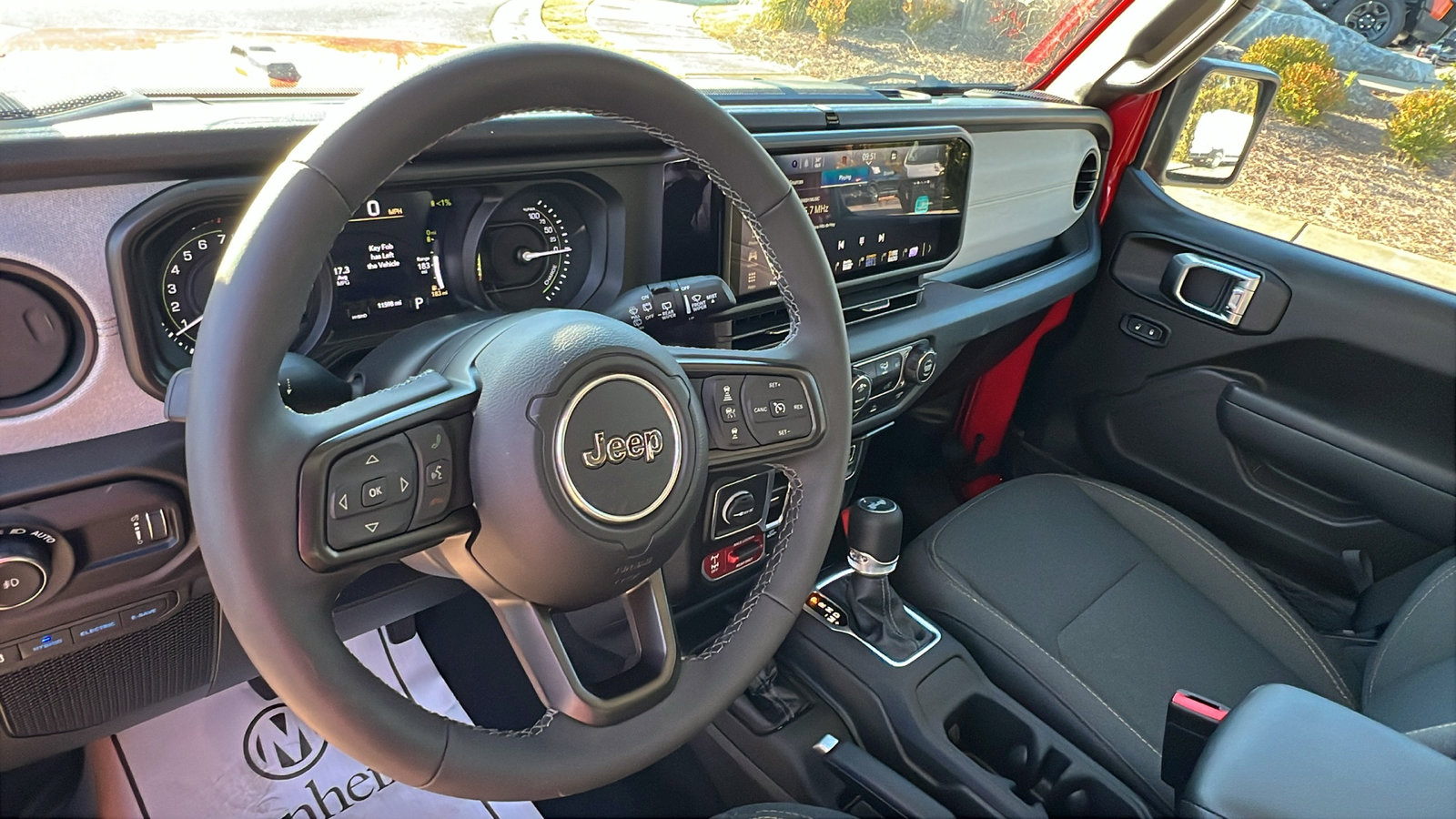 Used 2025 Jeep Wrangler Willys image 23