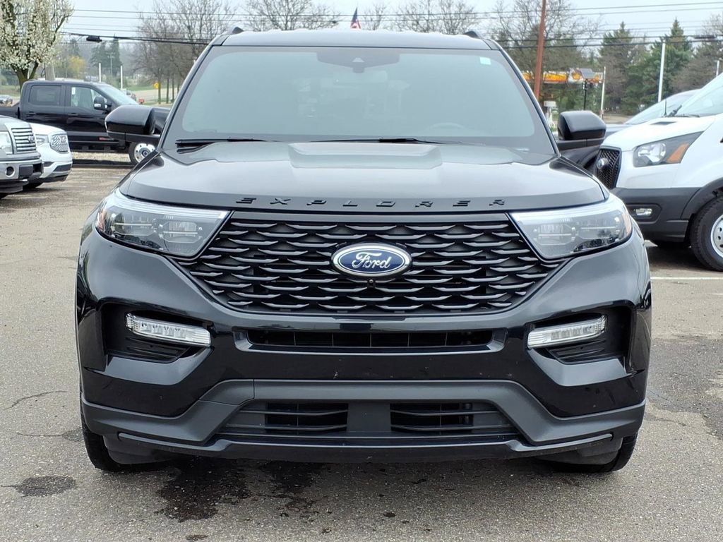 Certified 2023 Ford Explorer ST-Line AWD/4WD image 8