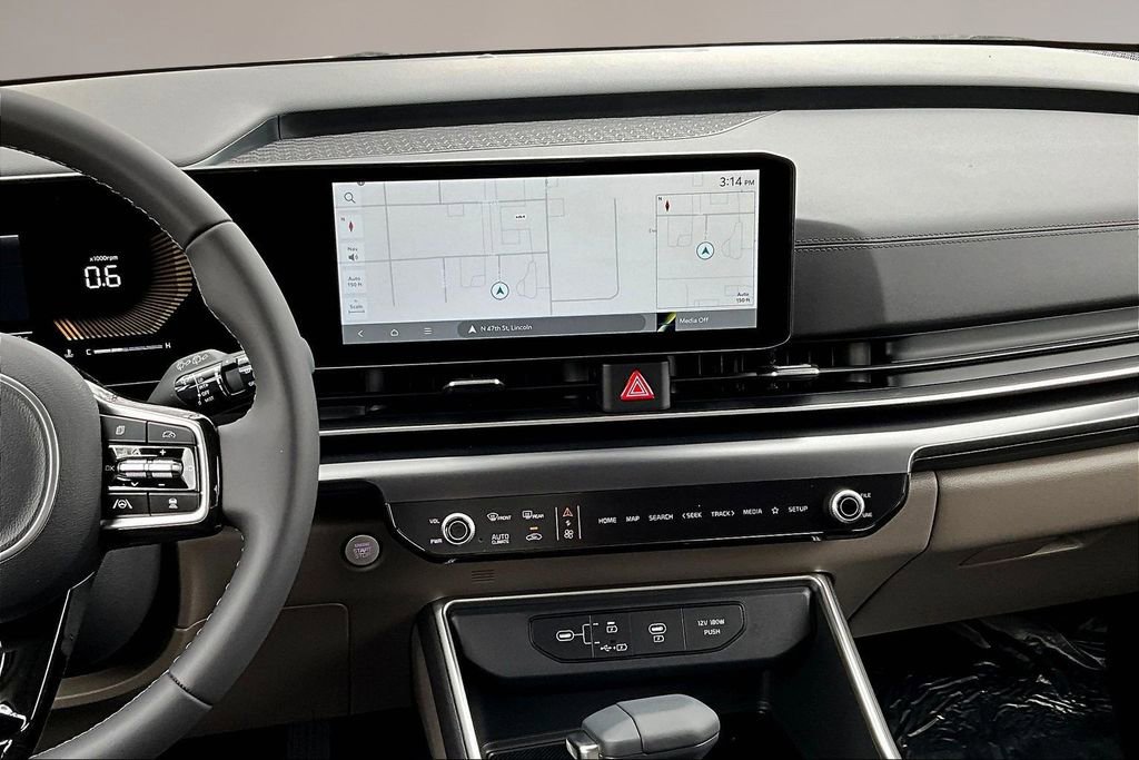 New 2026 Kia Carnival FWD image 6