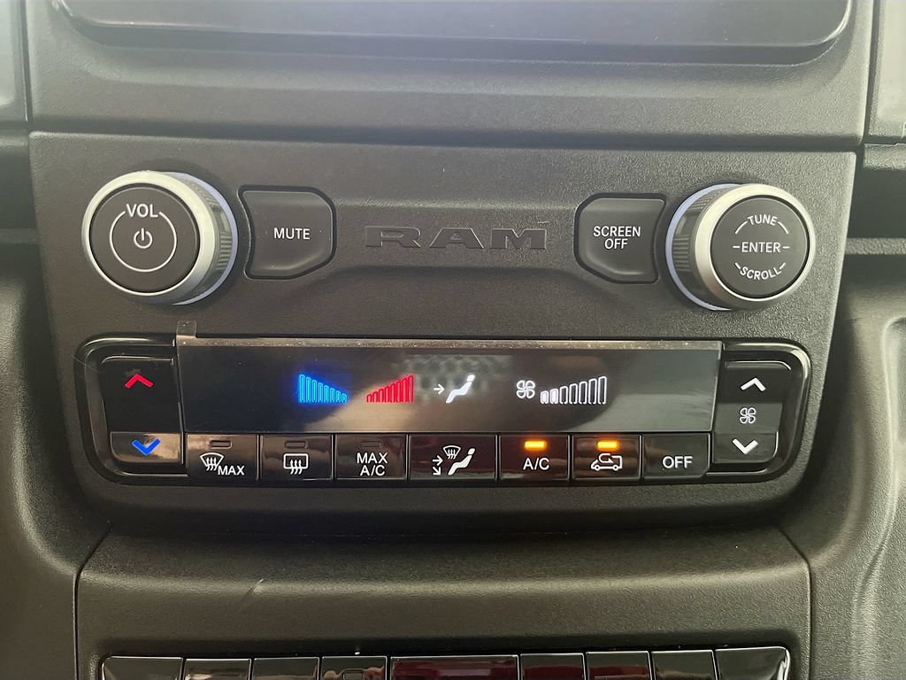 Used 2024 RAM ProMaster 2500 FWD image 16
