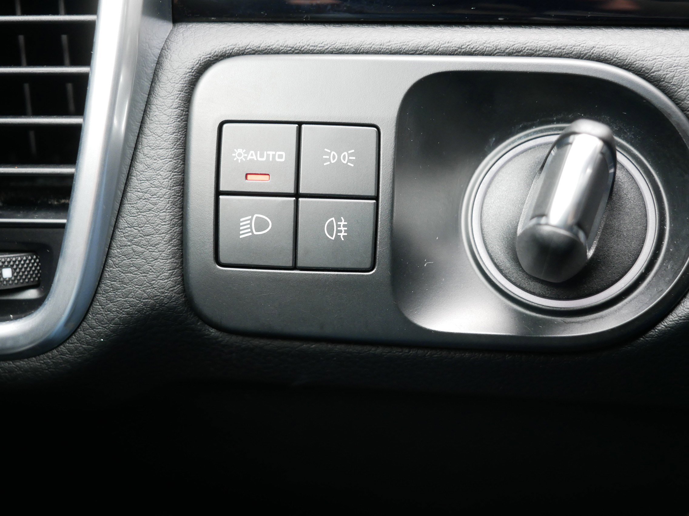 Used 2023 Porsche Cayenne image 26