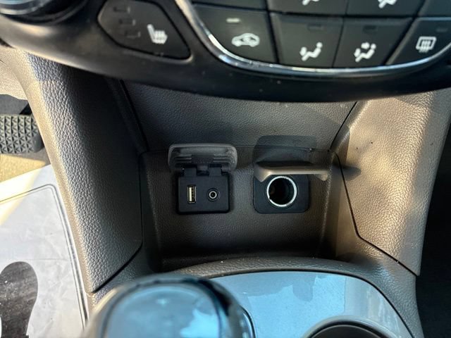 Used 2017 Chevrolet Cruze LT w/ Convenience Package FWD image 13