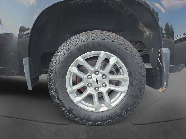 Used 2023 Chevrolet Silverado 1500 RST AWD/4WD image 35