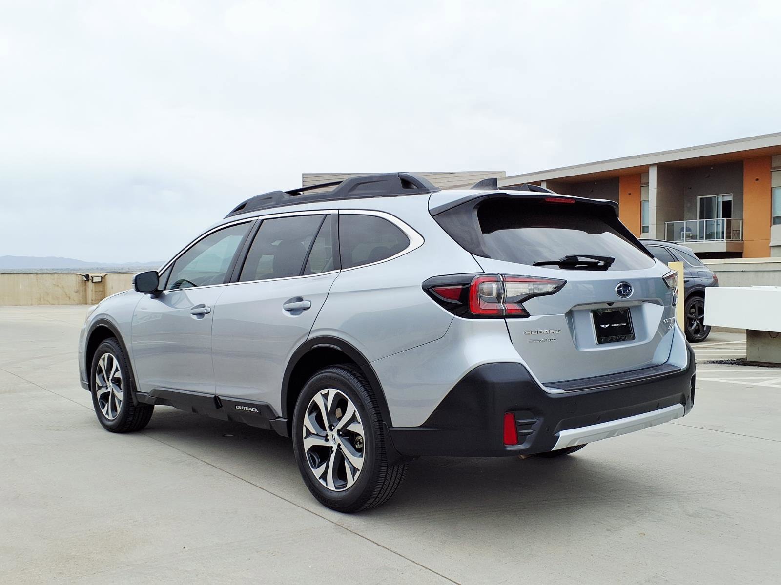 Used 2022 Subaru Outback Limited XT w/ Popular Package #2 AWD/4WD image 4