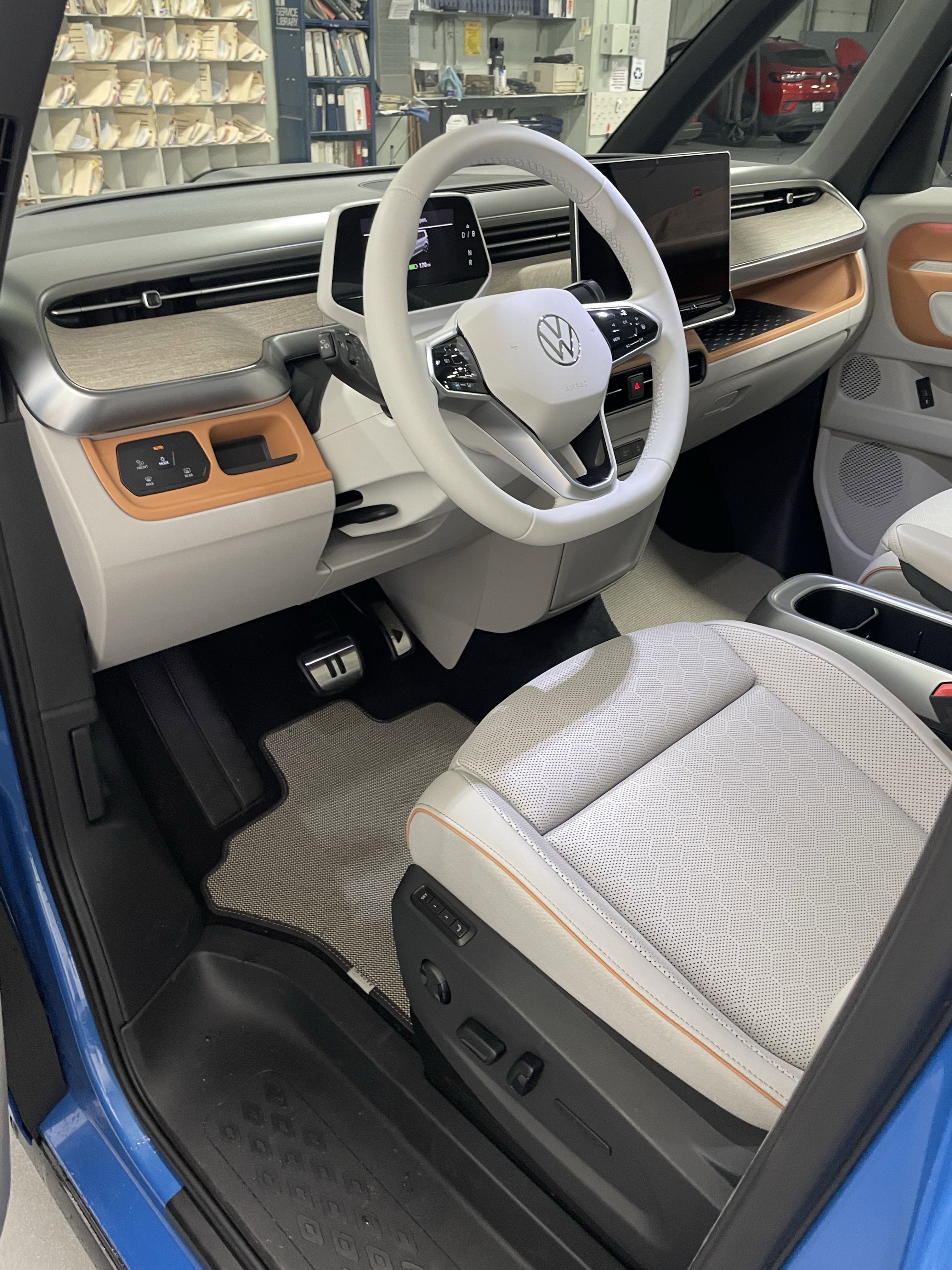 New 2025 Volkswagen ID. Buzz 1st Edition image 7