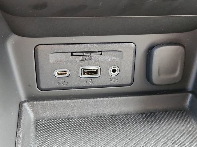 Certified 2024 GMC Terrain SLE w/ Driver Convenience Package image 24