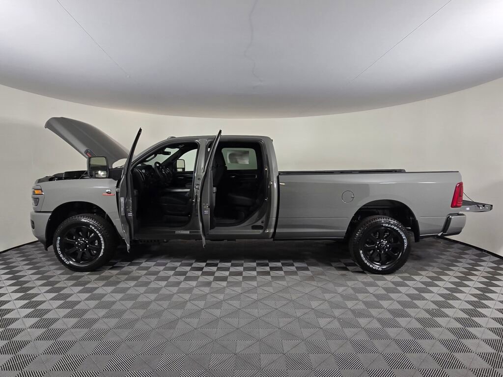 New 2025 RAM 3500 Big Horn image 15