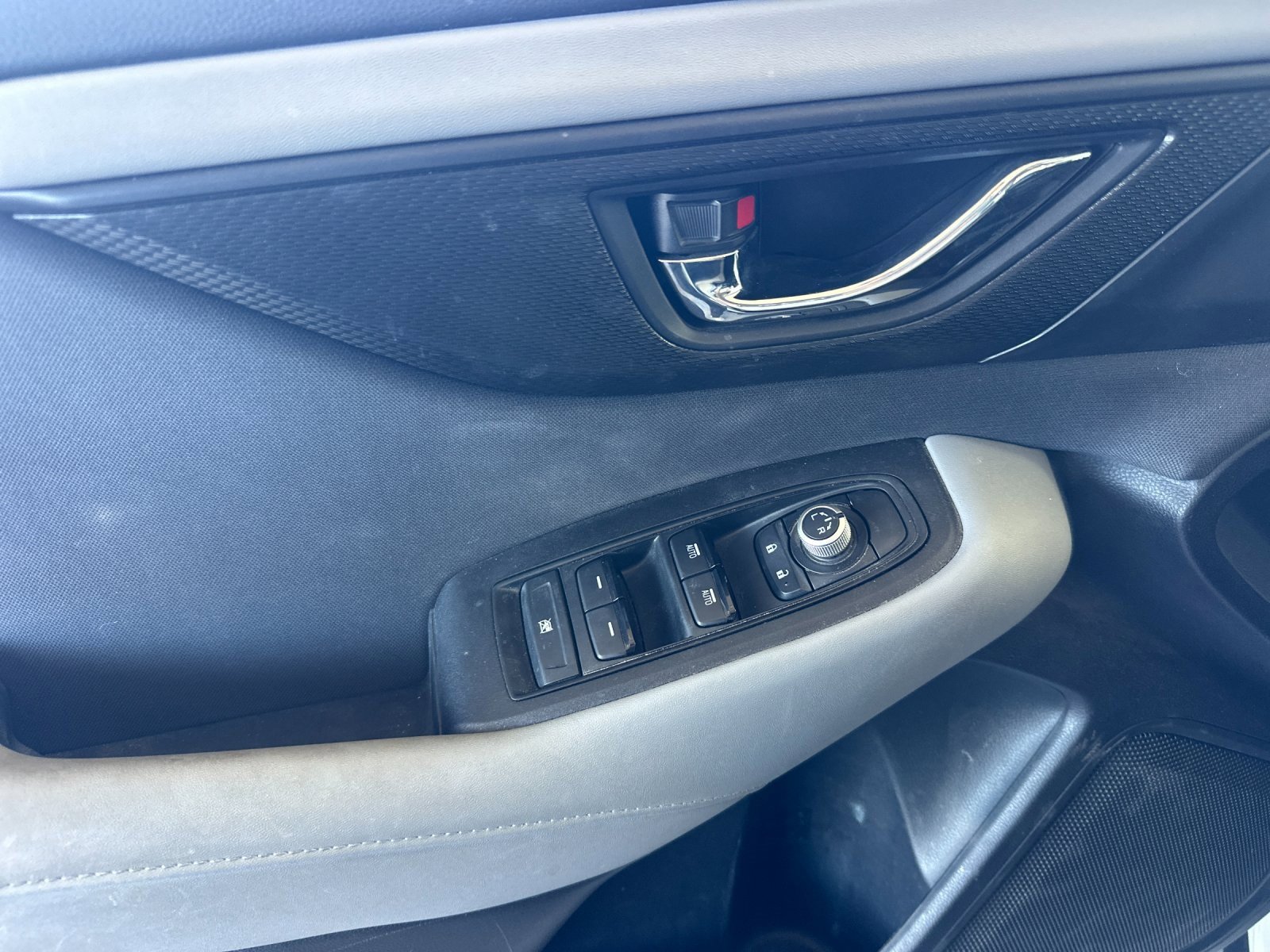 Used 2024 Subaru Outback Premium image 10