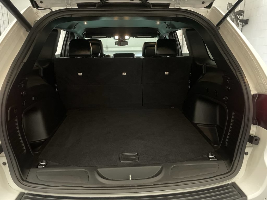 Used 2022 Jeep Grand Cherokee Laredo X AWD/4WD image 19