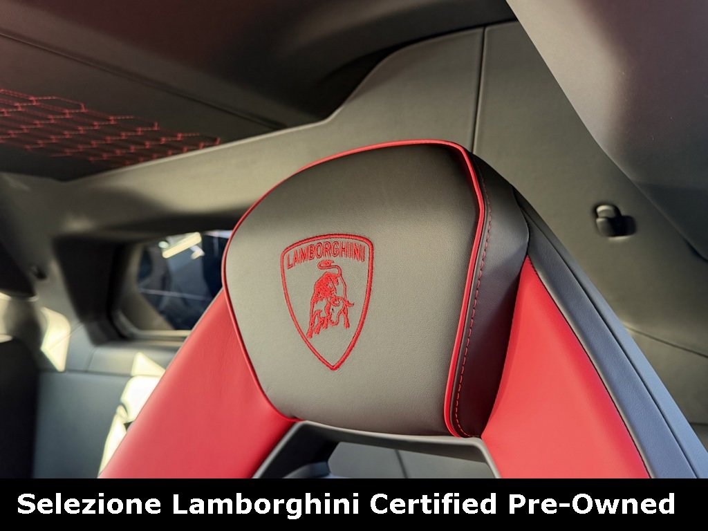 Used 2024 Lamborghini Revuelto image 23