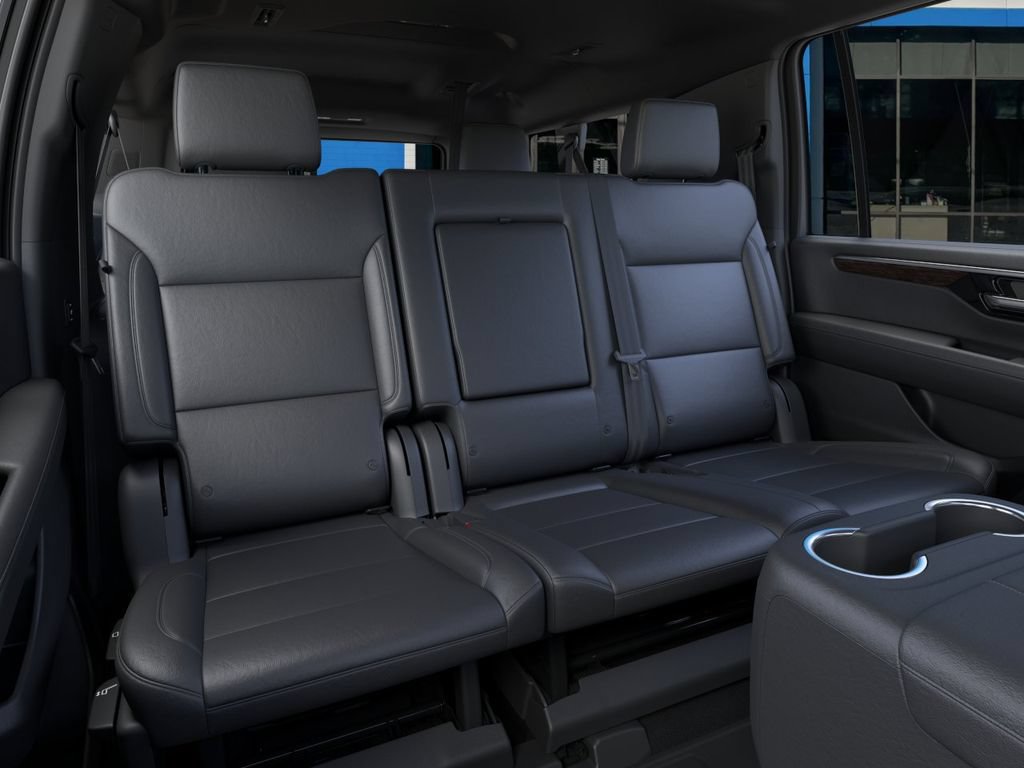 New 2026 Chevrolet Suburban Z71 w/ Sun And Tow Package AWD/4WD image 17