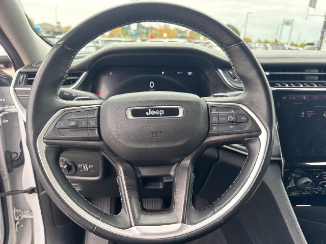 Used 2022 Jeep Grand Cherokee L Limited AWD/4WD image 24