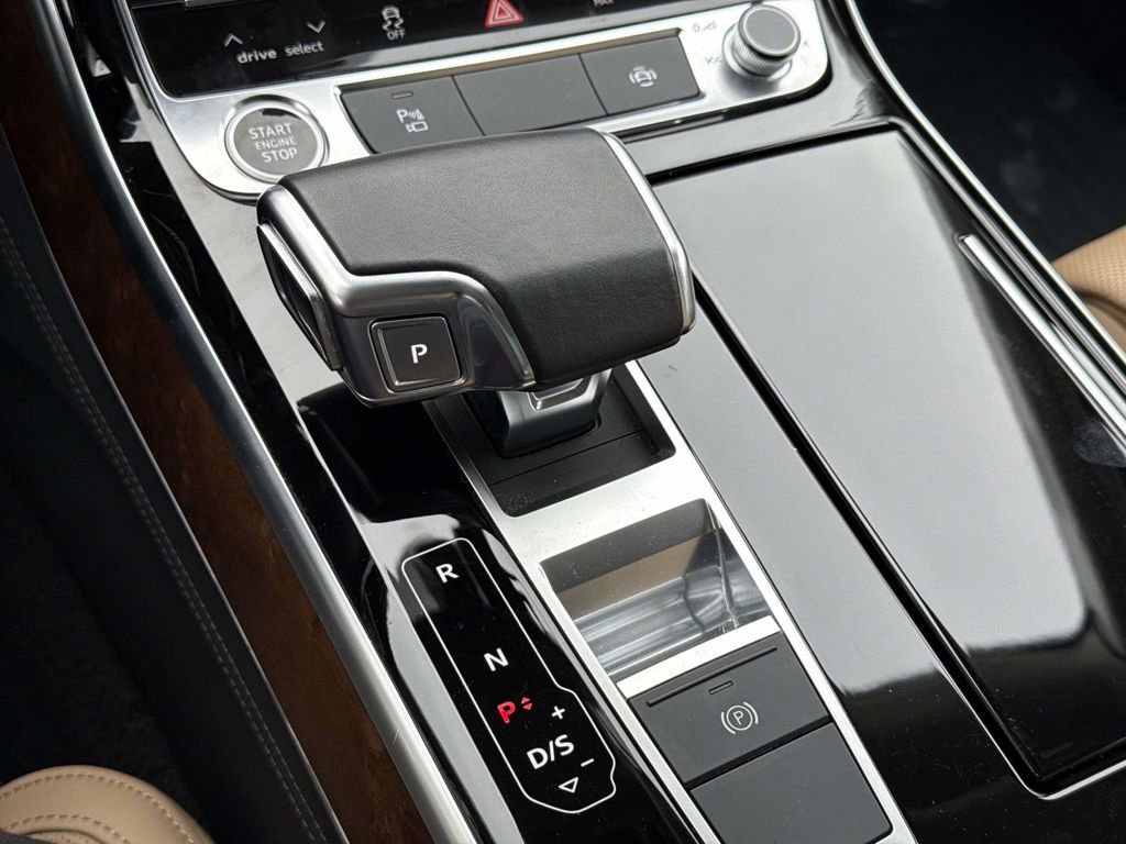 Used 2021 Audi A8 L 4.0T w/ Executive Plus Package image 36