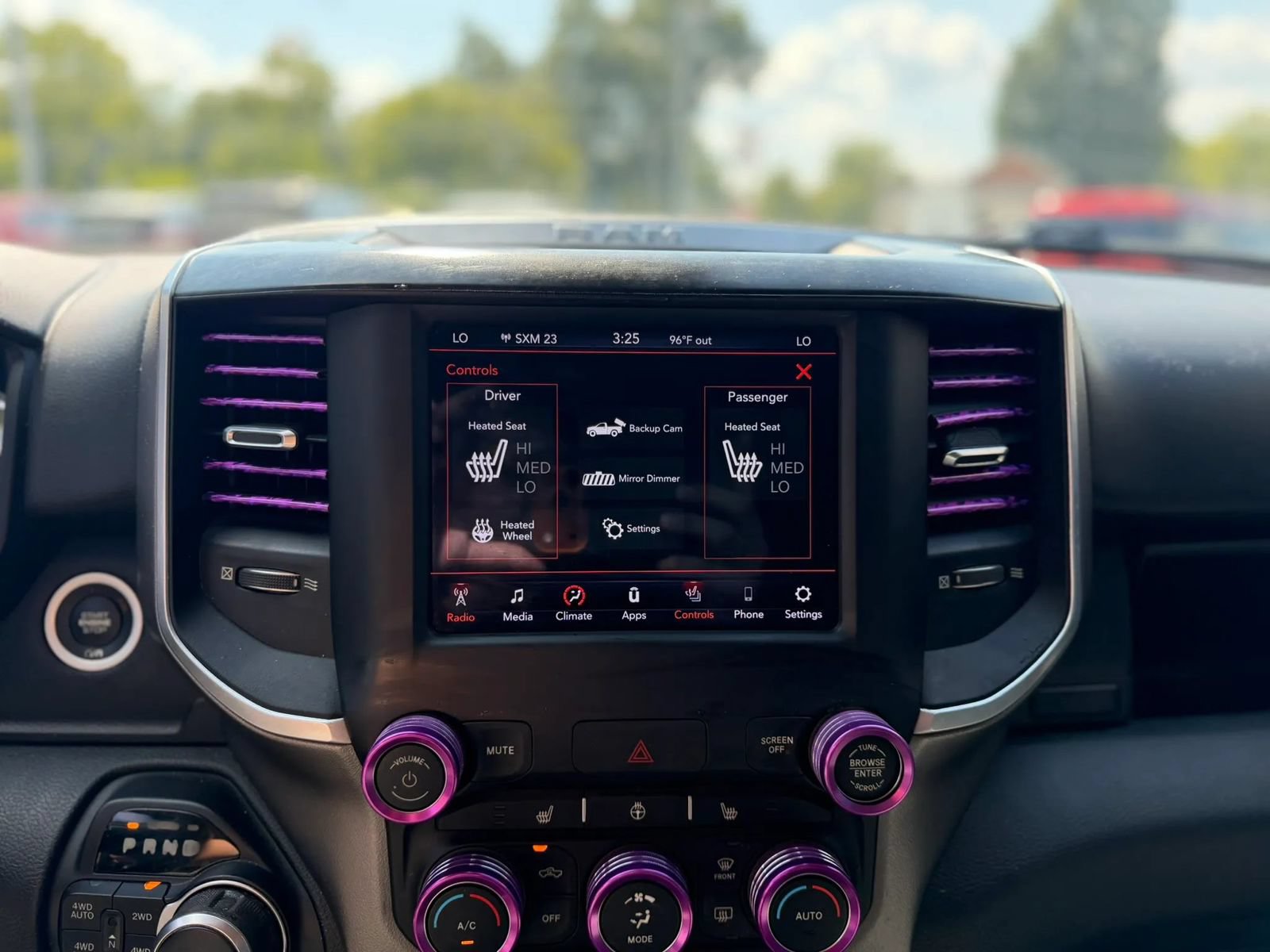 Used 2020 RAM 1500 Big Horn AWD/4WD image 18