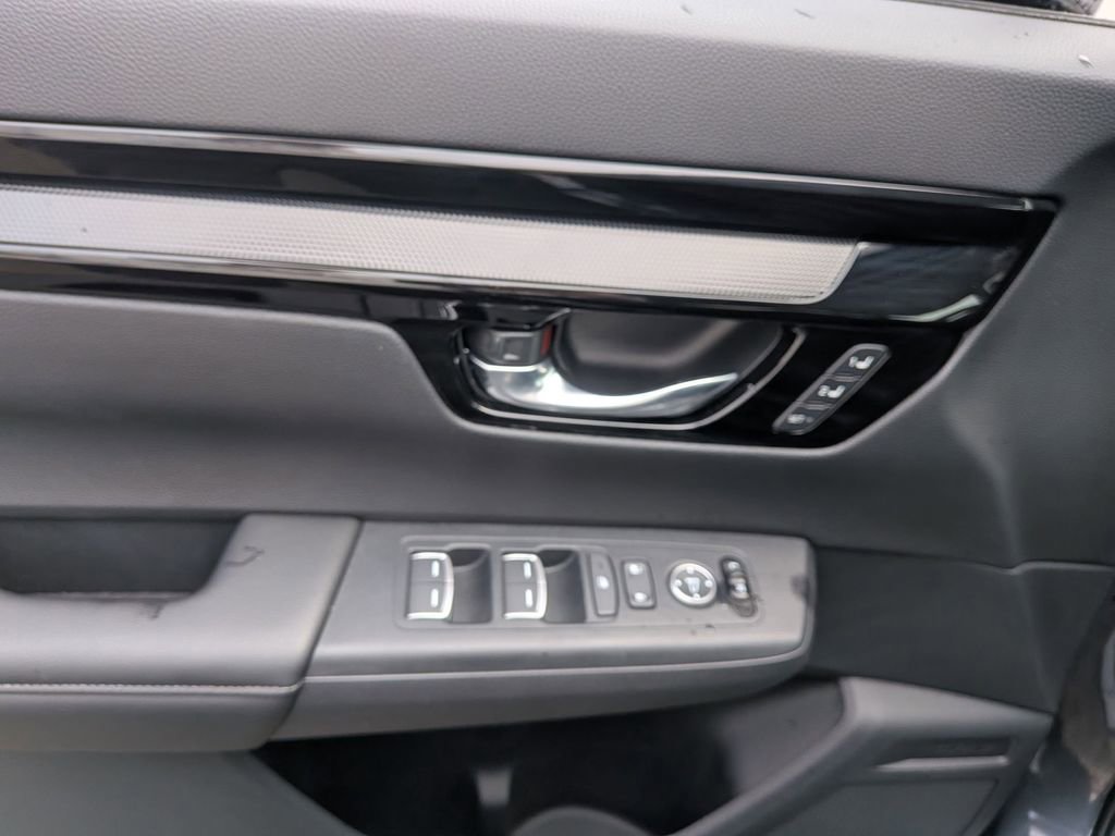 Used 2025 Honda CR-V EX-L image 11