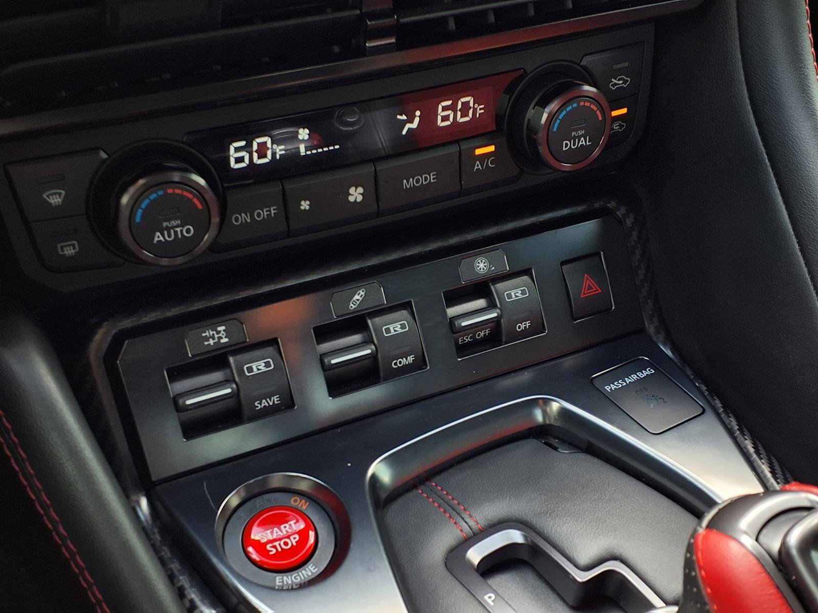 Used 2019 Nissan GT-R NISMO AWD/4WD image 23