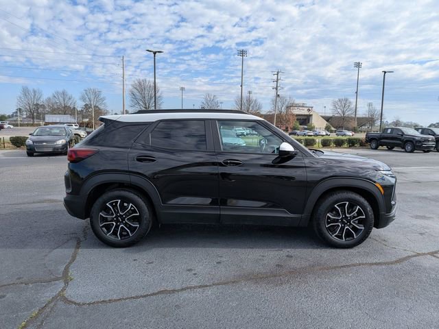 Used 2025 Chevrolet TrailBlazer ACTIV w/ Convenience Package image 2
