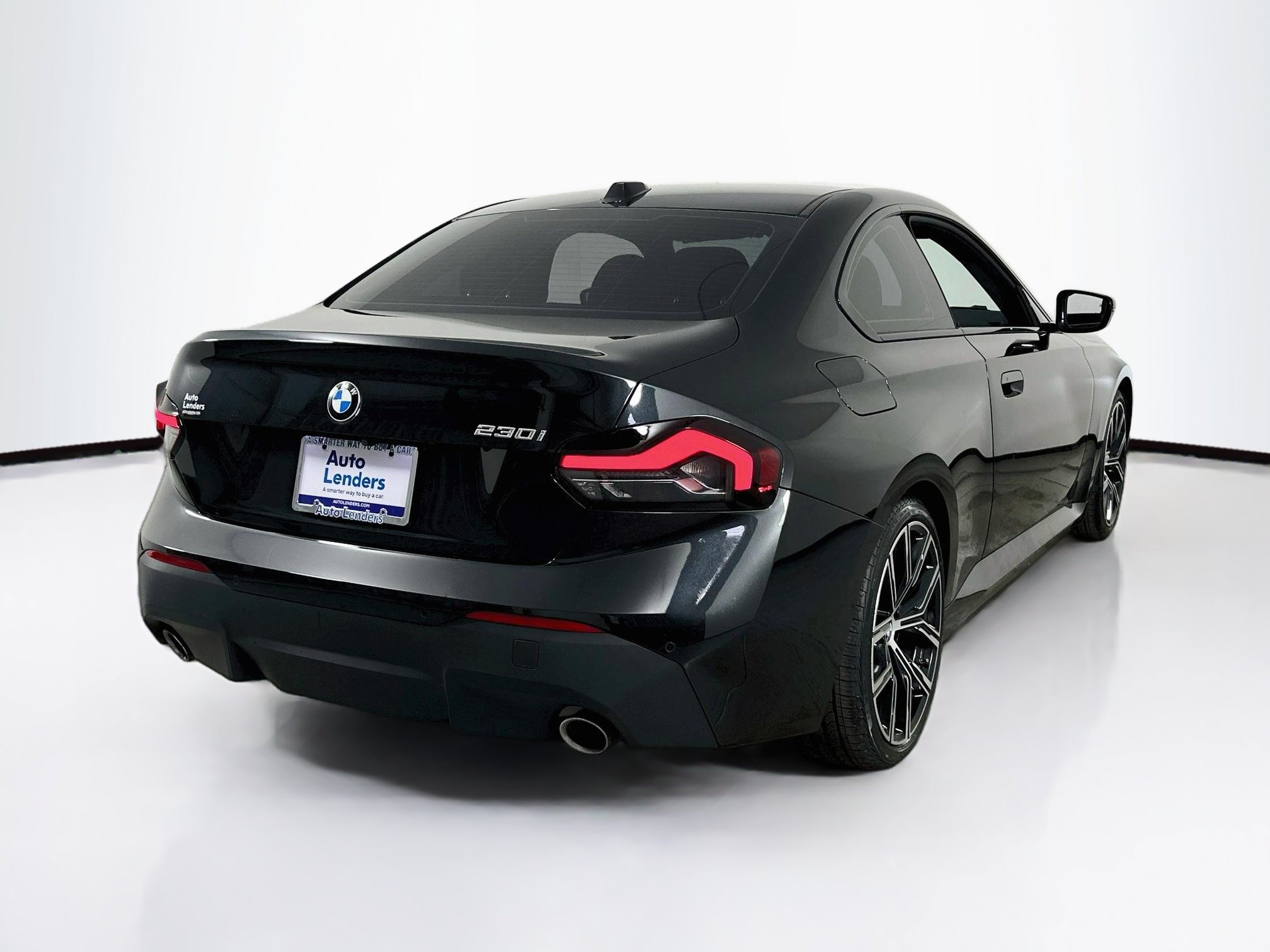 Used 2023 BMW 230i Coupe w/ Convenience Package RWD image 5