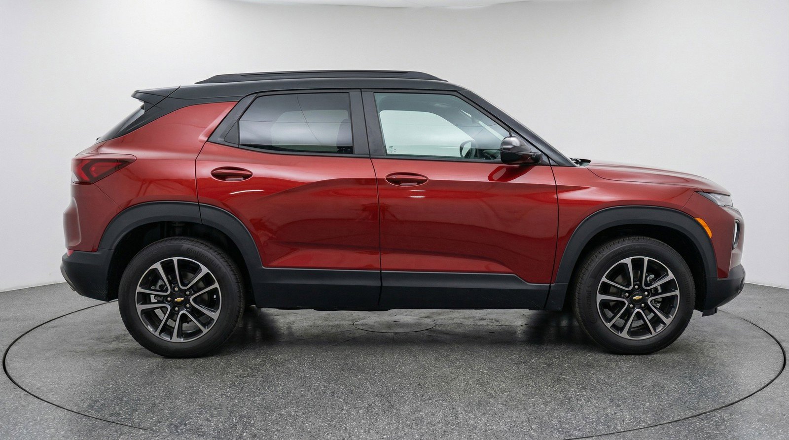 Used 2025 Chevrolet TrailBlazer LT w/ Driver Confidence Package image 11