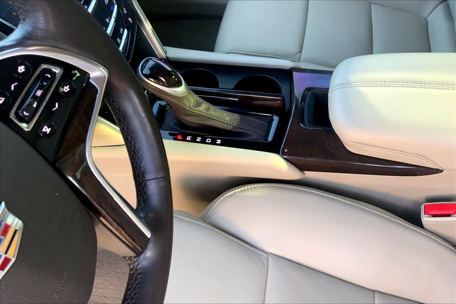 Used 2016 Cadillac XTS Luxury w/ Driver Awareness Package FWD image 16