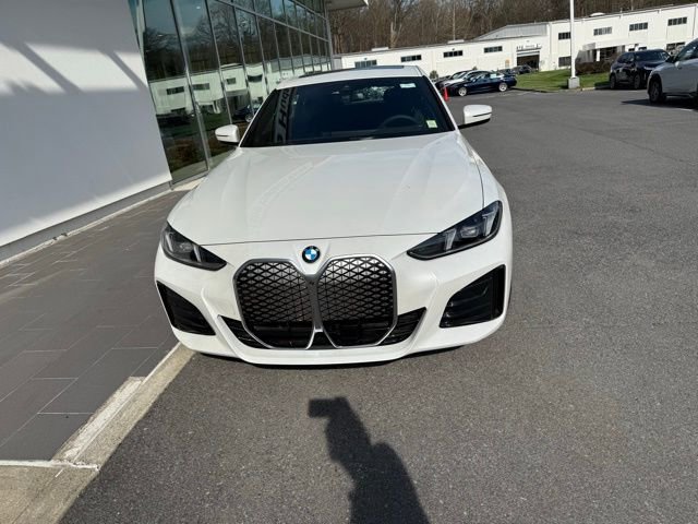 New 2026 BMW i4 xDrive40i w/ M Sport Package AWD/4WD image 3
