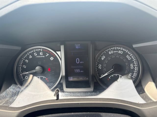 Used 2020 Toyota Tacoma TRD Sport AWD/4WD image 11