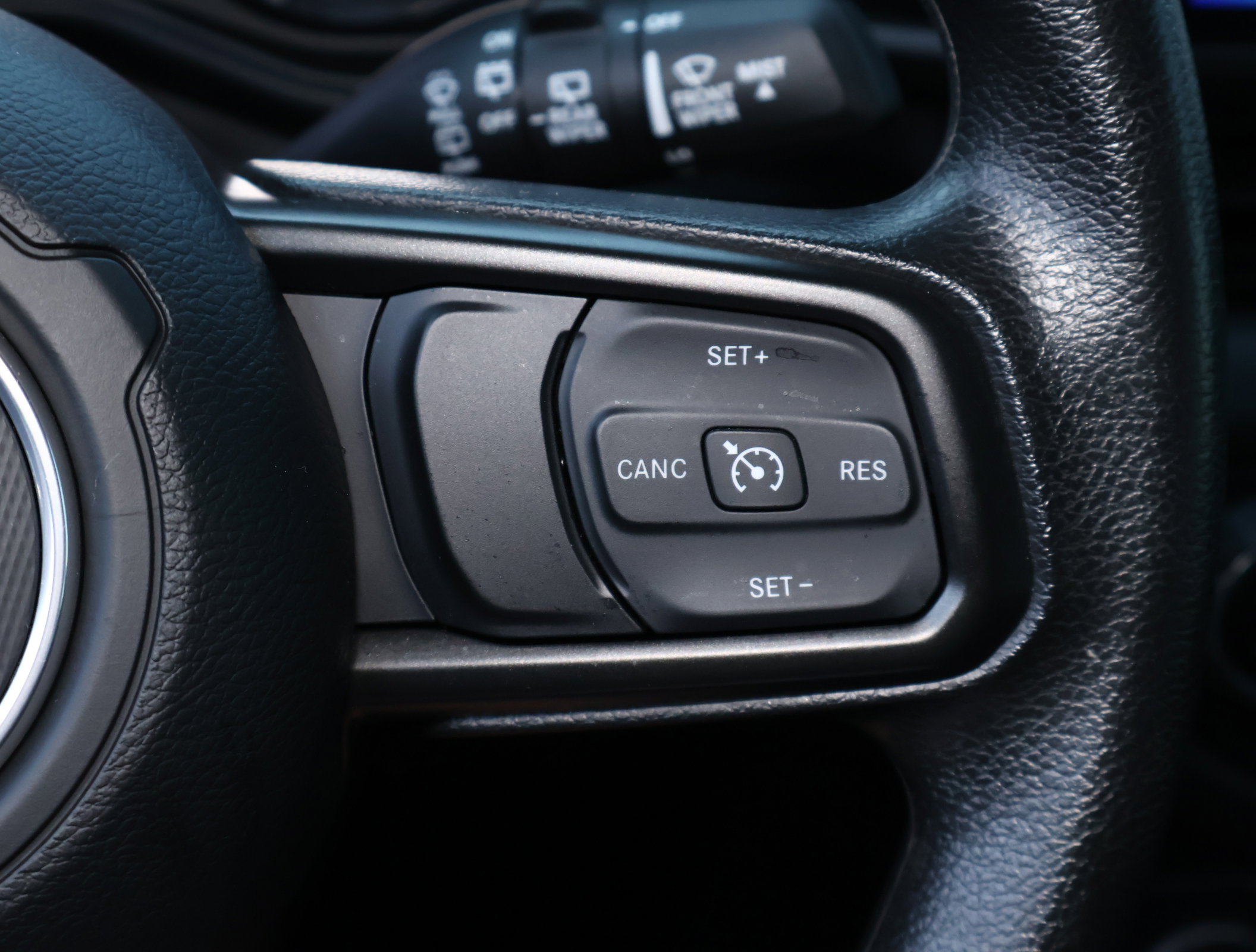 Used 2025 Jeep Wrangler Sport AWD/4WD image 12