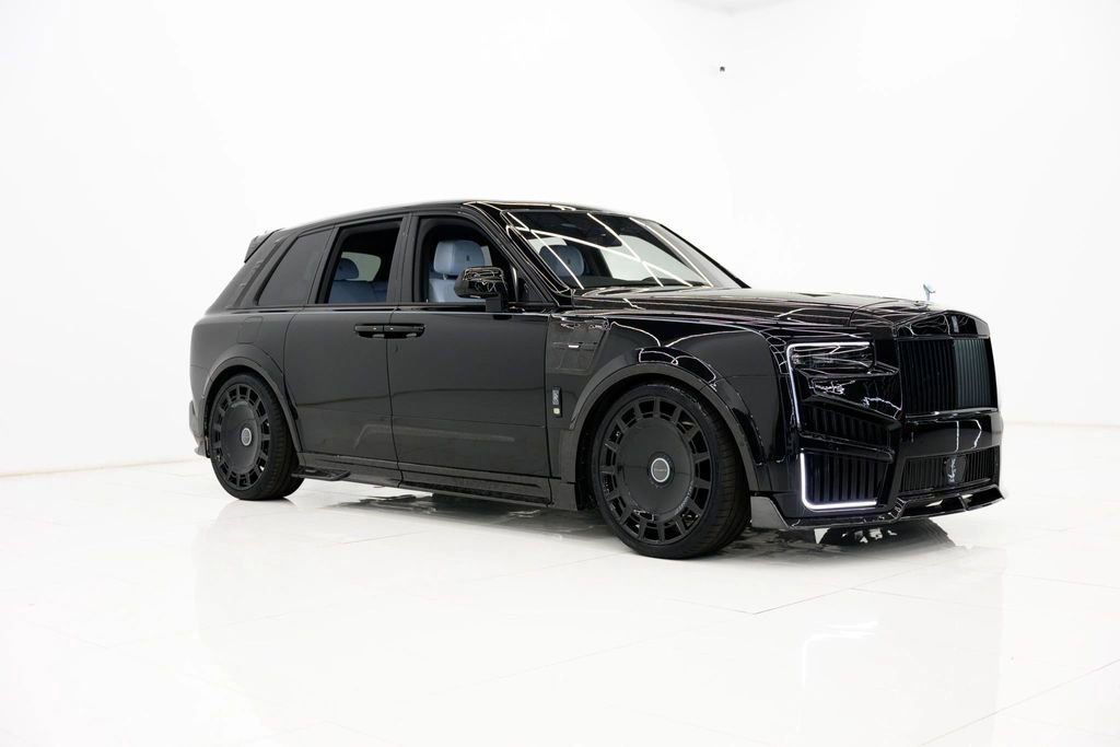 Used 2025 Rolls-Royce Cullinan image 5