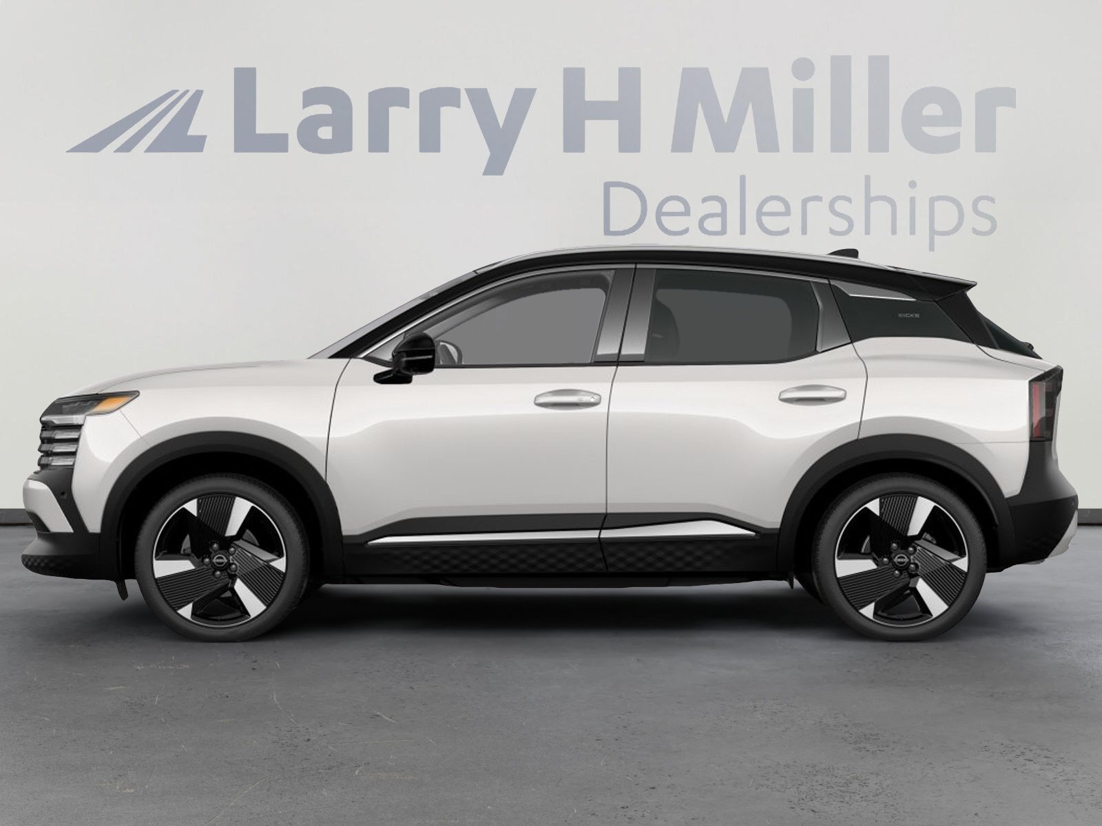 New 2026 Nissan Kicks SR w/ SR Premium Package FWD image 8