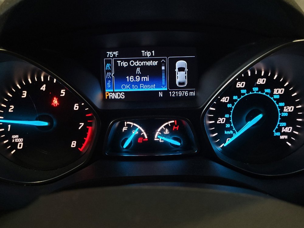 Used 2015 Ford Escape Titanium AWD/4WD image 23