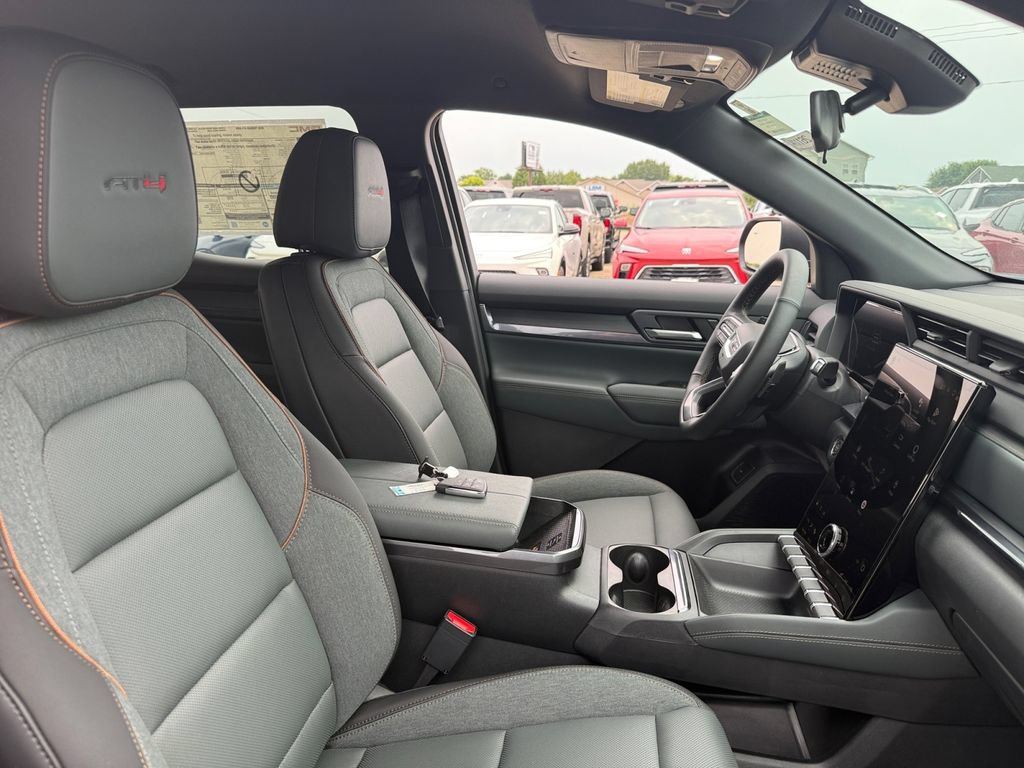 New 2026 GMC Terrain AT4 AWD/4WD image 42