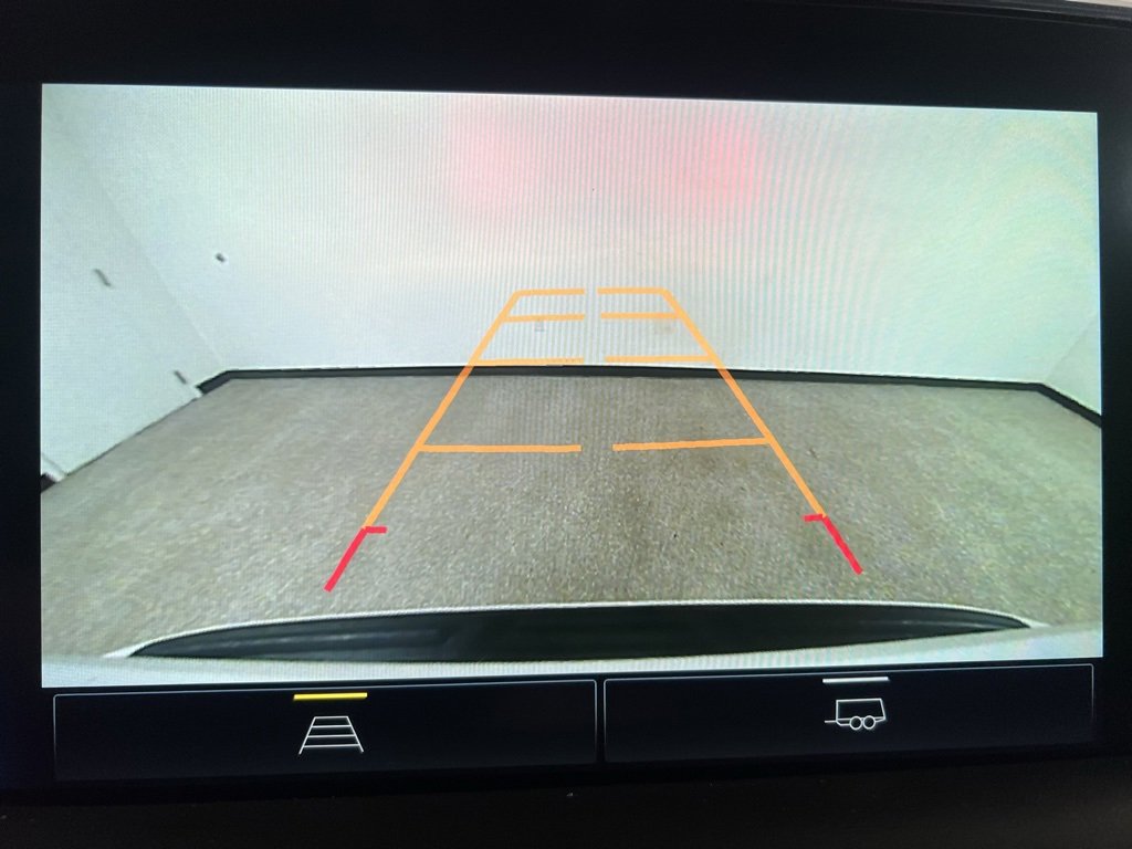 Used 2023 Chevrolet Suburban Premier image 35