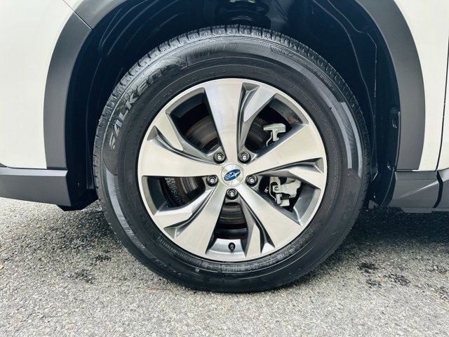 Used 2024 Subaru Ascent Premium w/ Convenience Package image 29