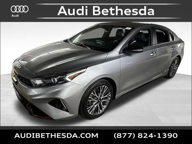 Used 2024 Kia Forte GT-Line w/ GT-Line Premium Package FWD image 3